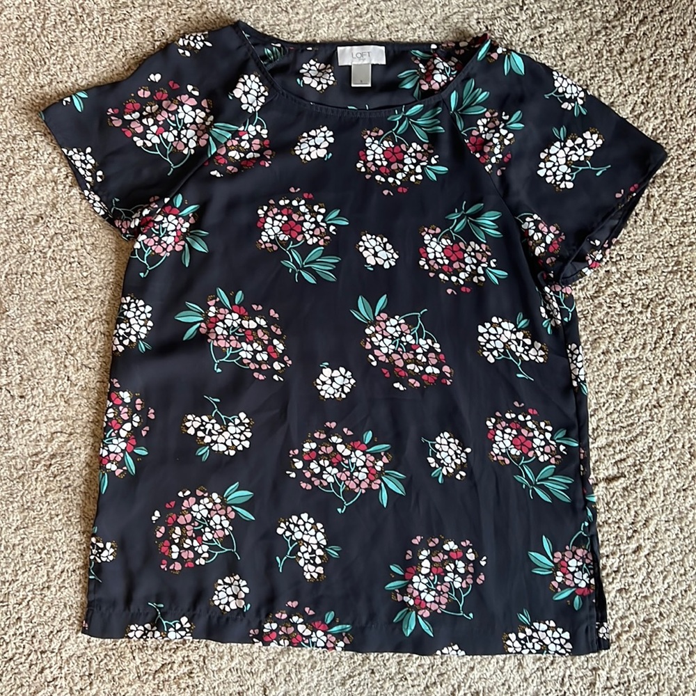 Loft Small Floral Blouse‎